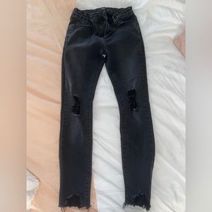 Just black denim jeans! Size 25.
